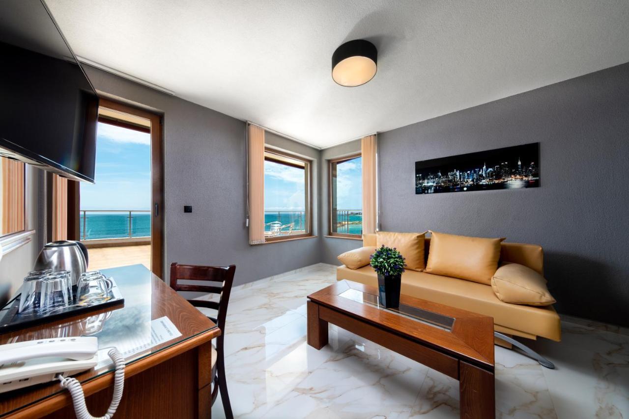 Petrov Family Hotel Nesebar Exteriér fotografie